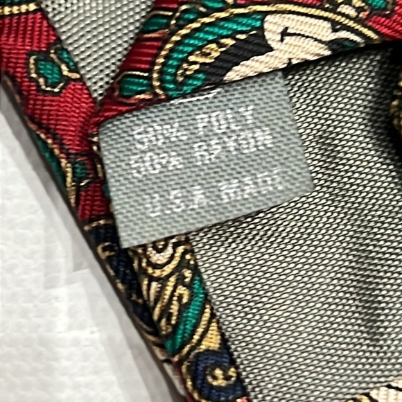 Balancine Disney Mickey Tie Works Men's 100% Silk Classic Tie - Picture 4 of 7